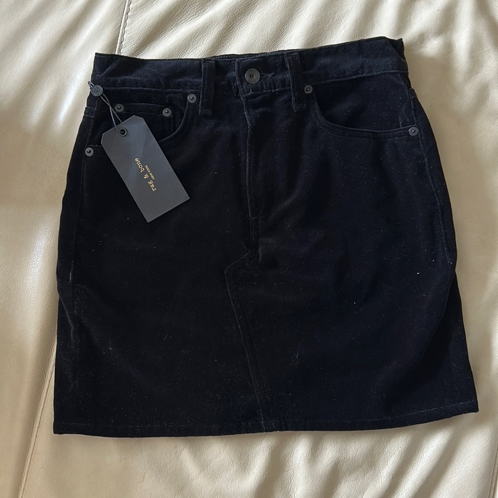 Brand New Rag and Bone skirt!! Black Velvet, size 24